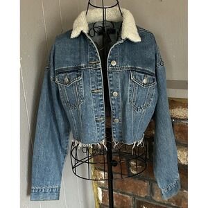 Forever21 Cropped Denim Jacket, Sherpa Collar, Frayed Size S Rock Festival